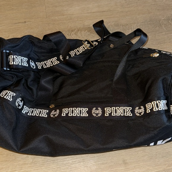 PINK Victoria's Secret Black Duffel Bag - Picture 6 of 7